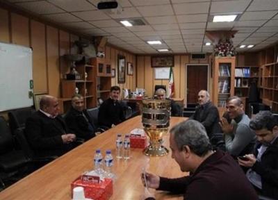 جام قهرمانی سوپر جام به باشگاه پرسپولیس تحویل داده شد