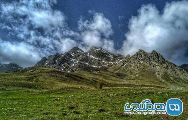 قروه یکی از شهرستان های زیبای استان کردستان به شمار می رود